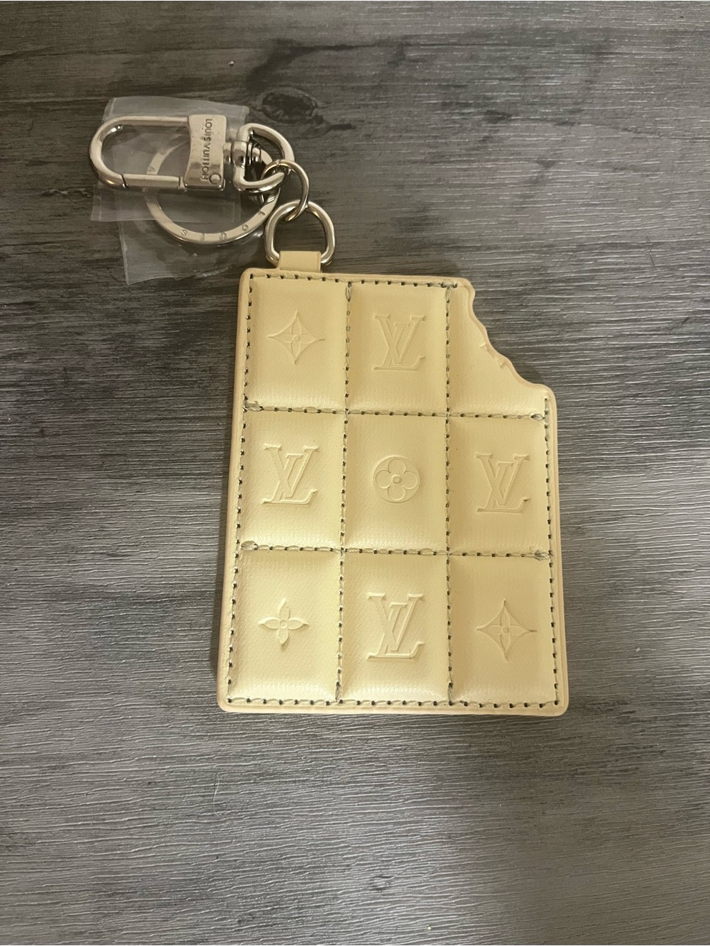 Fashion White Chocolate Key Chain Bag Charm